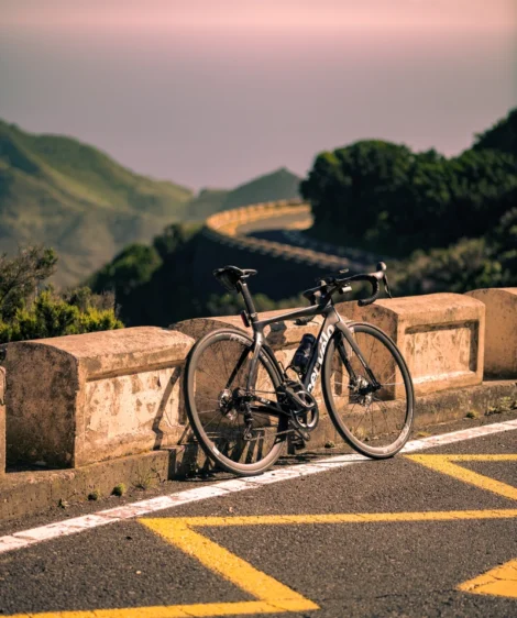 Descending Anaga